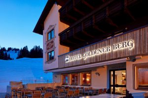 Hotel Goldener Berg Oberlech - Aussenansicht